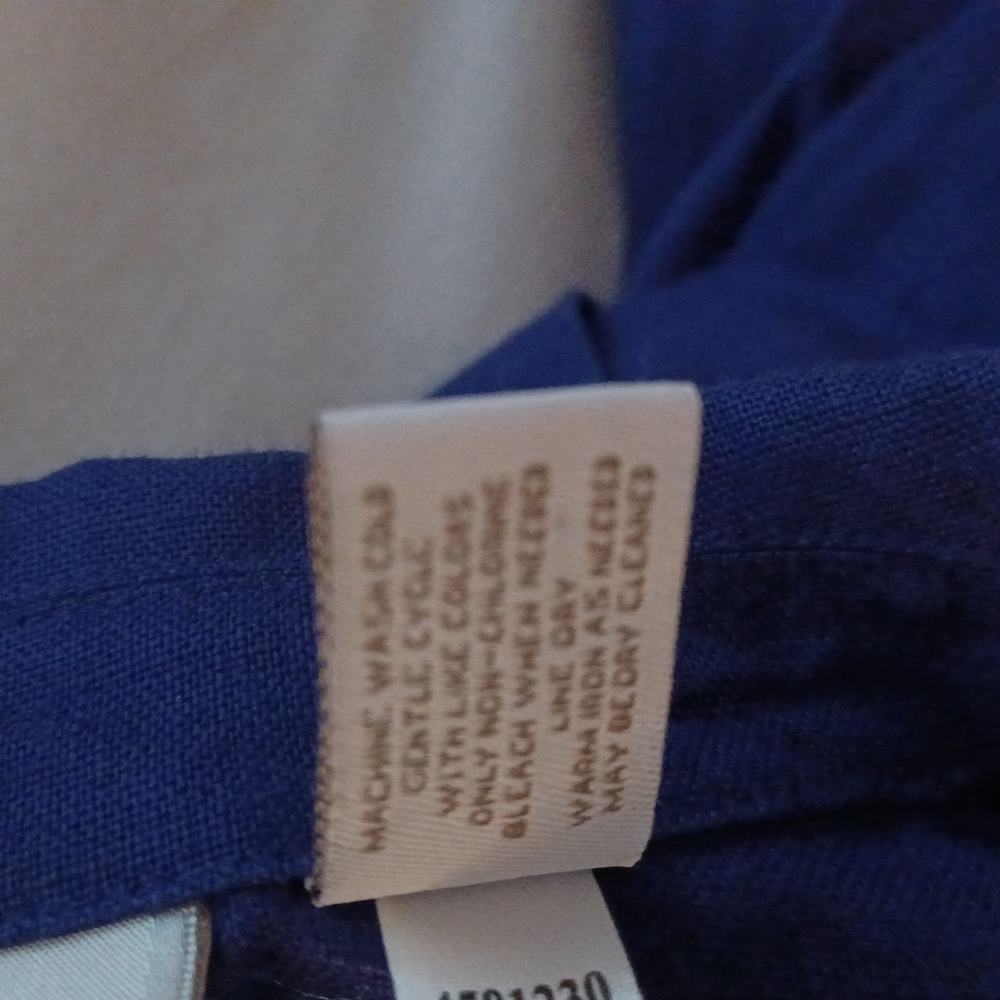 Chico's linen blazer. Royal blue. Chico's size 1. Medium, 8/10 new condition - Picture 6 of 7